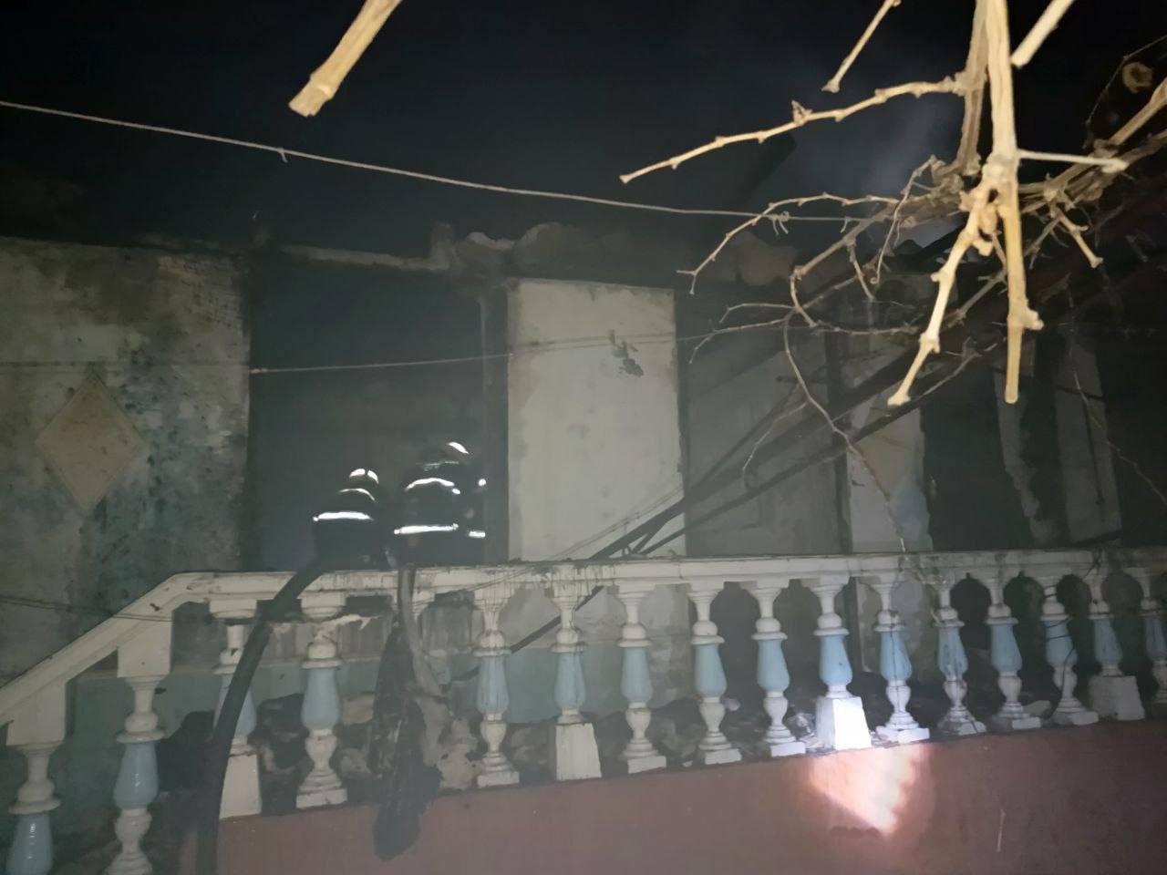В Андижане загорелся частный дом