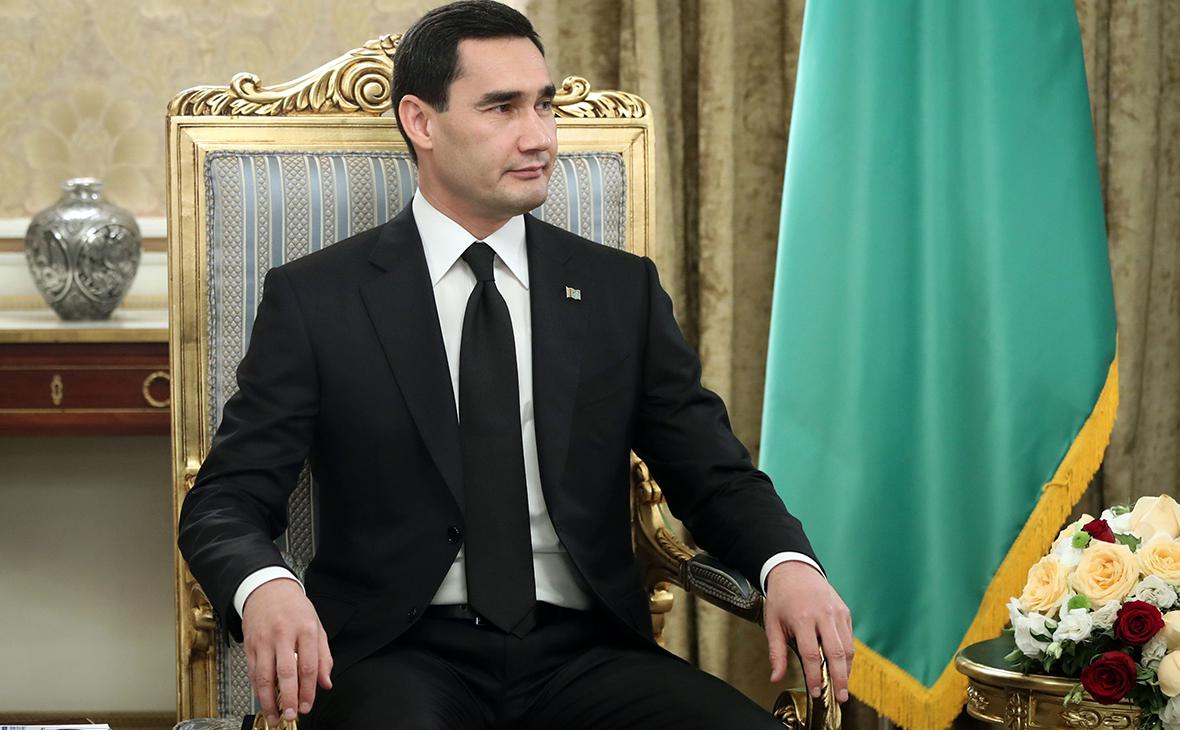 Сердар Бердымухамедов за полтора года в должности президента стал Героем Туркменистана