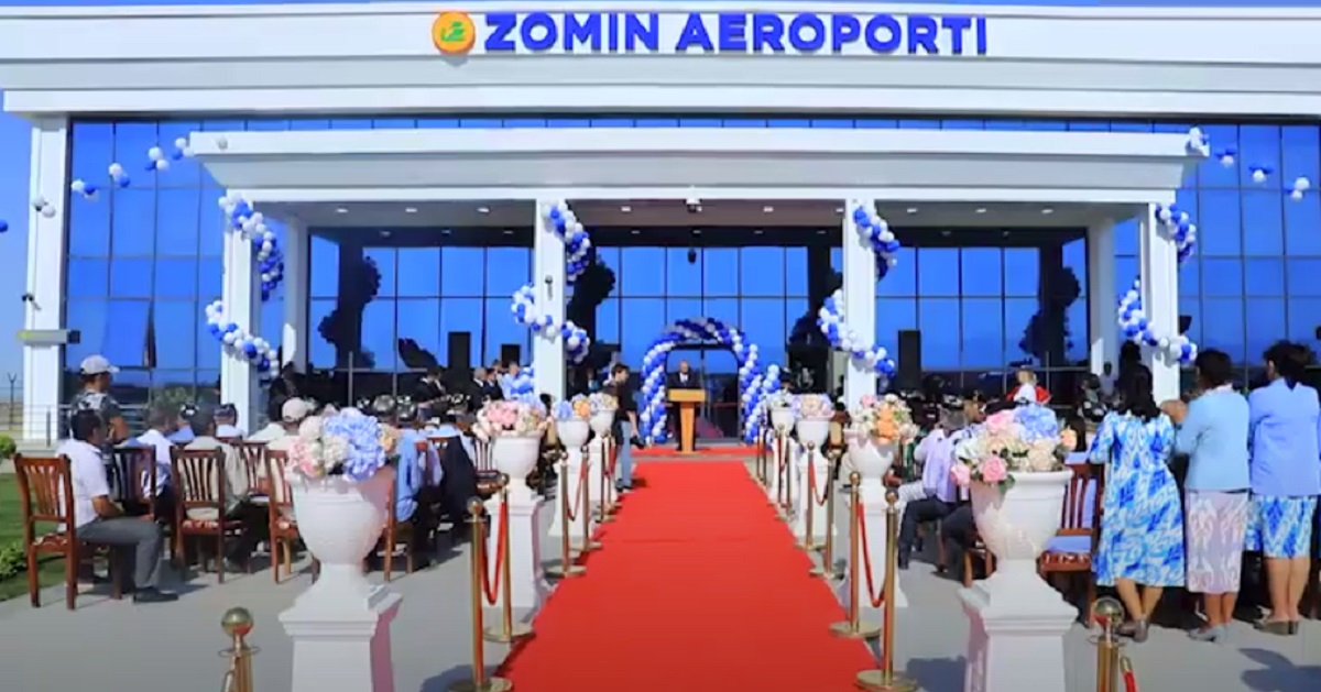 В Заамине открыли первый аэропорт