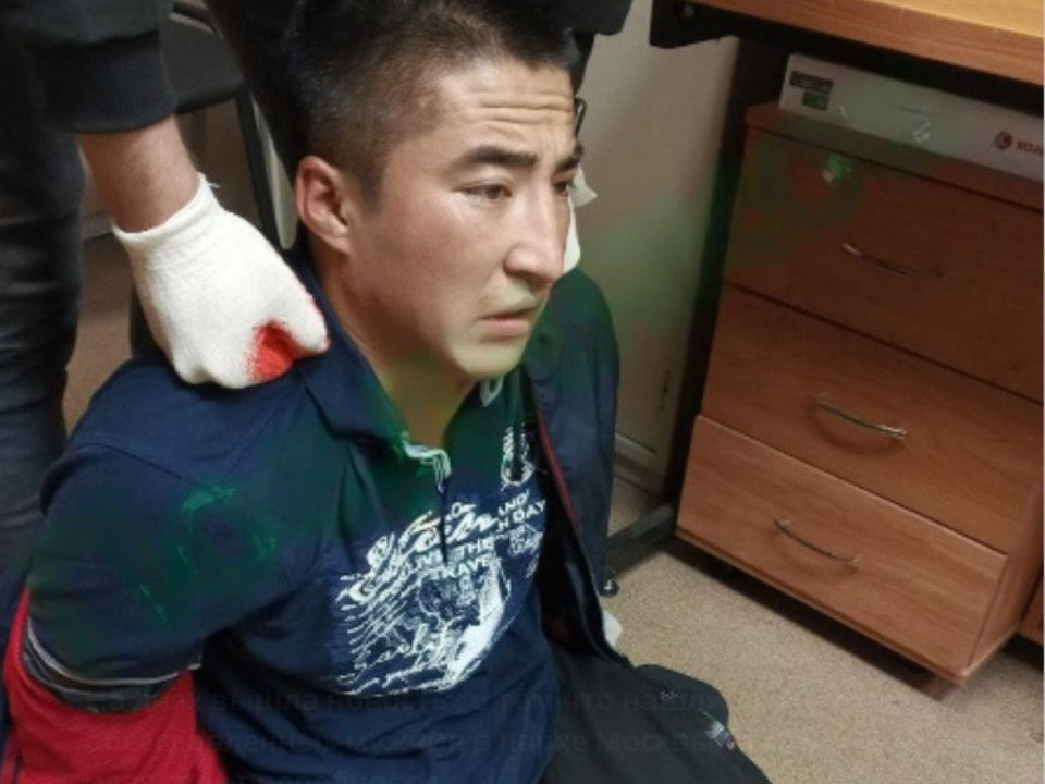 В России гомосексуалист из Узбекистана отрезал головы двум мужчинам