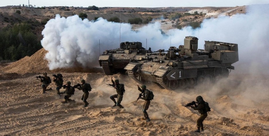 Израиль возобновил боевые действия в Газе