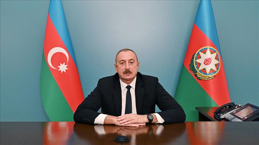 Ильхам Алиев захотел внеочередные президентские выборы