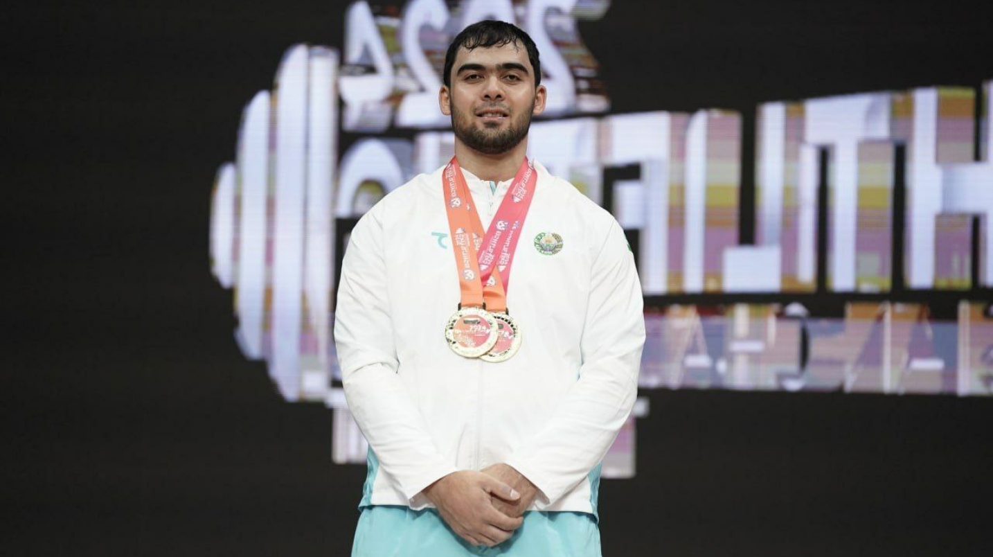 Узбекский тяжелоатлет стал абсолютным чемпионом Азии