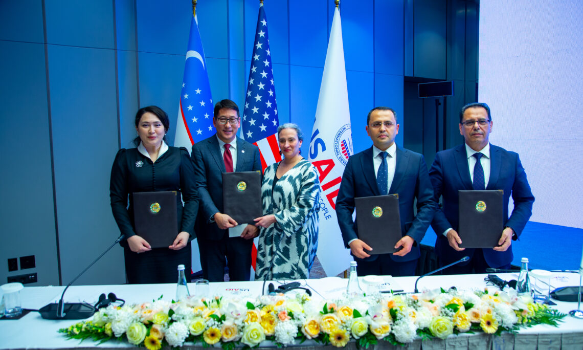 Узбекистан и USAID запустили проект «Все дети успешны»