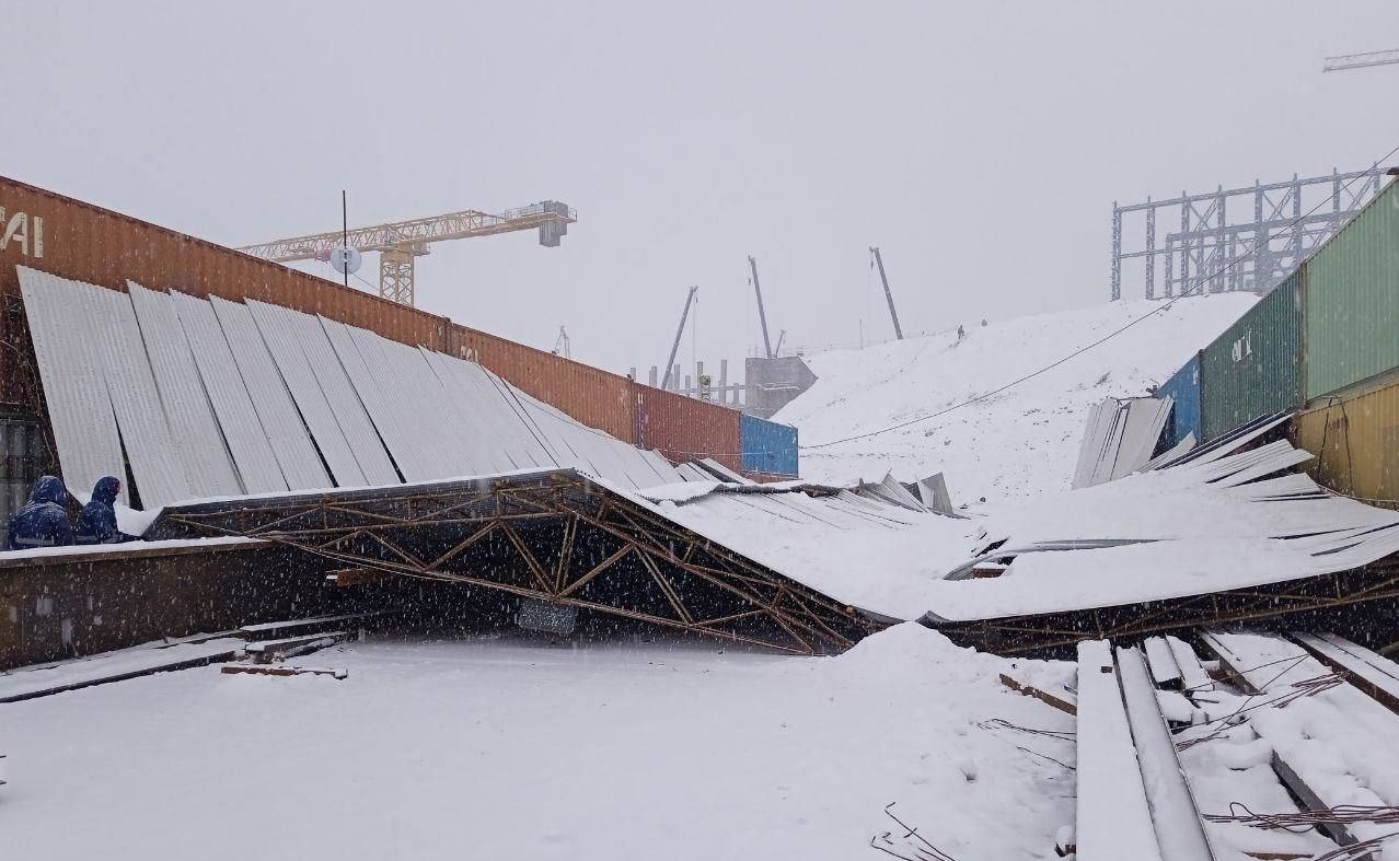 В Алмалыке на медно-обогатительной фабрике №3 рухнула крыша: есть погибшие