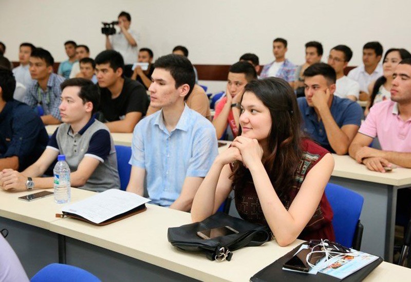 Сколько узбекистанцев учатся в России?
