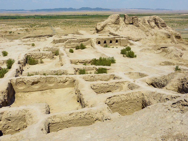 В Сурхандарьинской области снесли археологический памятник, чтобы построить сарай