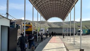 Таможенный терминал на узбекско-кыргызской границе перешел под контроль Бишкека