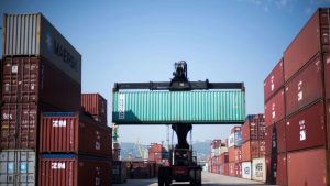 В январе-апреле внешнеторговый оборот Узбекистана превысил $15 млрд