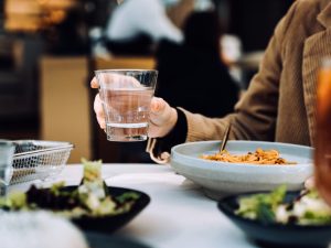 Медики назвали продукты, от которых стоит навсегда отказаться