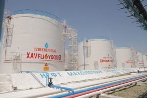 В Узбекистане сократилось производство газа, нефти и бензина