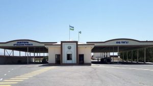 В Узбекистане снизили пошлину за временный ввоз автомобилей через таможенную границу