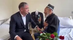 Шавкат Мирзиёев подарил 101-летнему ветерану квартиру