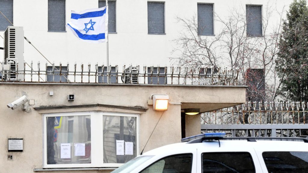 Тошкентда талаба Исроил элчихонасига ўт қўймоқчи бўлди