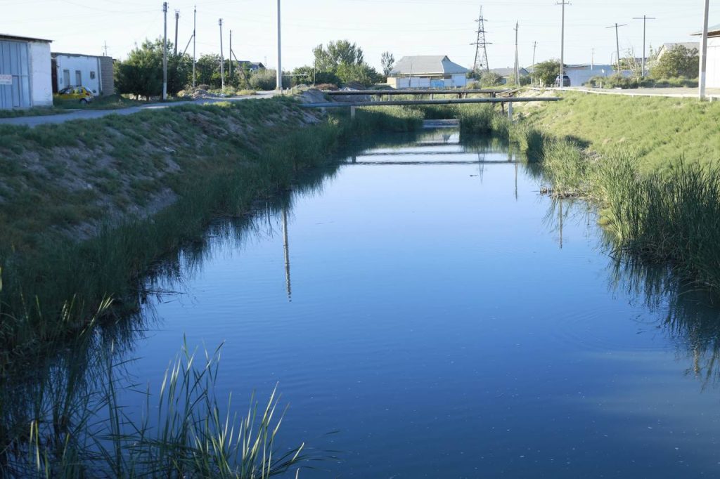 В Навои школьник пошёл купаться во время уроков и утонул
