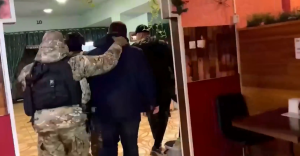 Москвада мигрант тадбиркорлар «бўғиляпти»: кафе ва ресторанларнинг ярмидан кўпи ёпилган