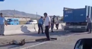 В Самарканде водитель КамАЗ насмерть сбил двух детей — видео