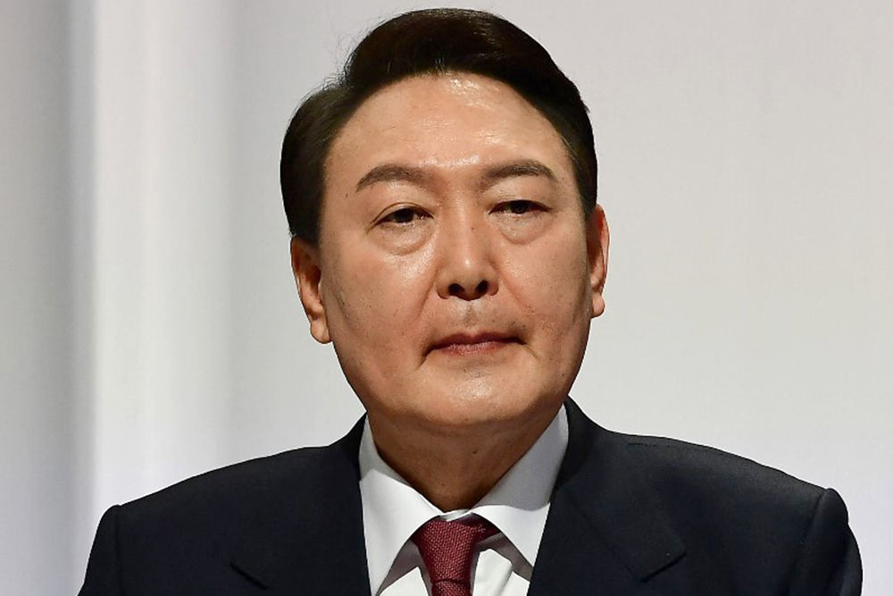 800 мингдан ортиқ одам Жанубий Корея президентига импичмент эълон қилиш ҳақидаги петицияни имзолади