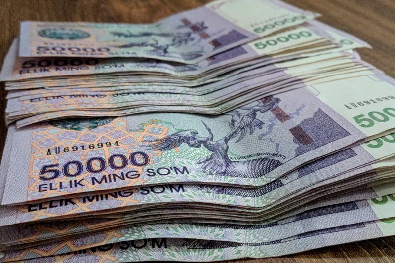 Ўзбекистонликлар нақд пулдан камроқ фойдалана бошлади