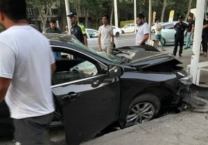 Тошкентда вояга етмаган бола ижарага машина олиб, ЙТҲ содир қилди