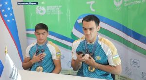 Президент поздравил по телефону боксеров, завоевавших золотые медали