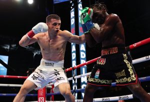 Исраил Мадримов проиграл Теренсу Кроуфорду в бою за два чемпионских пояса