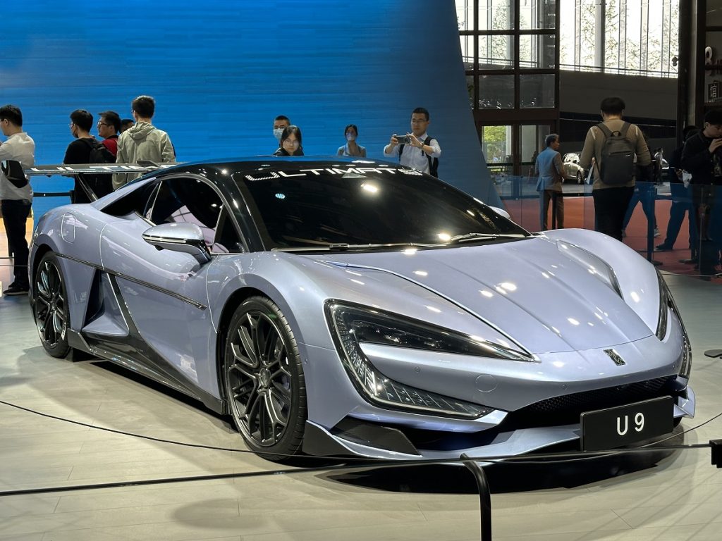 BYD назвали стоимость нового Yangwang U9
