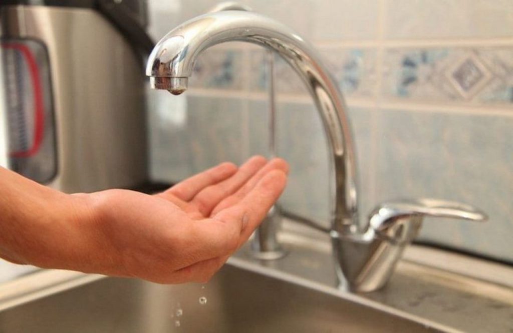 Два района Ташкента остались без холодной воды
