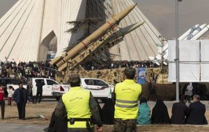 Иран планирует в ближайшее время ударить по Израилю баллистическими ракетами, сообщают СМИ