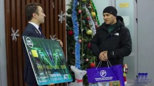 Метро Ташкента наградило первого миллионного пассажира