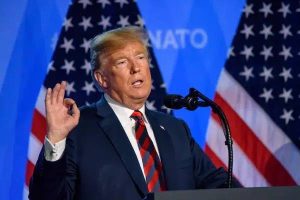 Трамп пригрозил странам БРИКС пошлинами в 100% за отказ от доллара