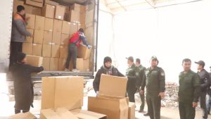 Surxondaryoda qiymati 10 mlrd so‘mdan ortiq sigaret yo‘q qilindi — video