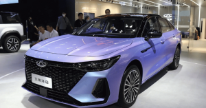 2,300 км без подзарядки и заправки: Chery установили рекорд