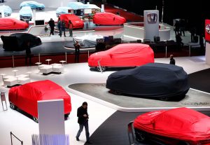 Honda va Nissan Tesla hamda Xitoy avtomobil ishlab chiqaruvchilarining bosimi ostida mumkin boʻlgan birlashuv haqida muzokara olib bormoqda