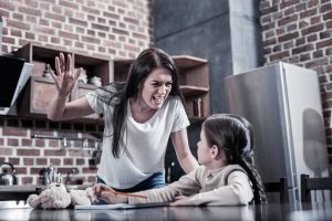 Termizda o‘smirga nisbatan oilaviy zo‘ravonlik bo‘yicha jinoyat ishi qo‘zg‘atildi