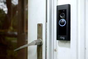 Apple готовит умный дверной звонок с Face ID — ключи больше не нужны