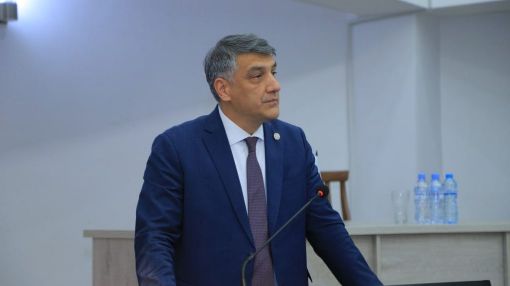 Alisher Qodirov Rossiyaga parvozlar xavfsizligi haqida gapirdi: UzAirways vaziyatga izoh berdi