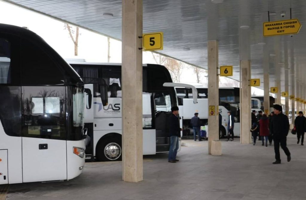 Yangi yil bayrami arafasida Toshkentdan hududlarga qo‘shimcha avtobus qatnovlari yo‘lga qo‘yildi
