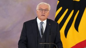 Germaniya prezidenti Bundestagni tarqatib yubordi va muddatidan oldin saylov tayinladi