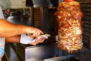 Rossiyada 2025-yildan shaurma uchun GOST kuchga kiradi
