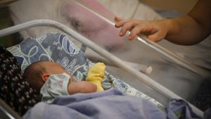 В Узбекистане введут оплачиваемый отпуск для мужчин при рождении ребенка