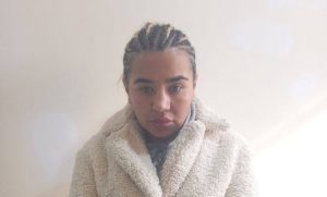 Odam savdosida ayblanayotgan ayol Oʻzbekistonga deportatsiya qilinmoqda