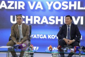 Ozodbek Nazarbekov Qoraqalpogʻistonning iqtidorli yoshlari bilan uchrashdi