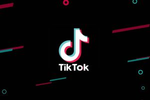Китай обсуждает возможную продажу TikTok Илону Маску на фоне угрозы запрета в США