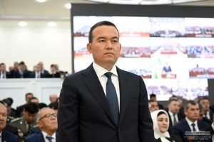 Surxondaryo hokimi 661 mln soʻmlik mukofot toʻgʻrisidagi farmonni bekor qildi