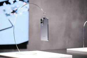 Samsung Galaxy flagmanining ultra yupqa versiyasi — S25 Edge`ni eʼlon qildi