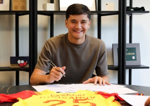 Abduqodir Husanov “Lans”ning eng yaxshi futbolchisi deb topildi