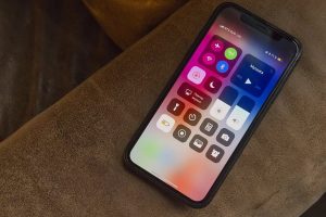 Xakerlar millionlab iPhone foydalanuvchilarining joylashuvini oshkor qildi