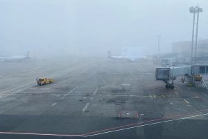 Tuman tufayli Termizga parvozlar zaxira aeroportlarga yo‘naltirildi