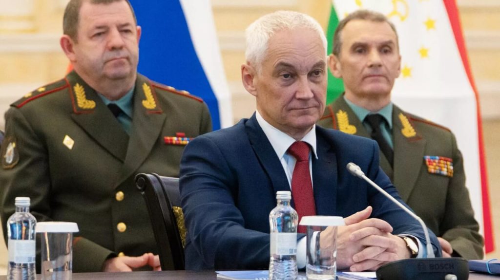 Министр обороны России прилетел в Узбекистан